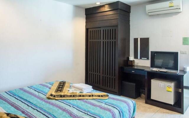 Patong Bay Guesthouse