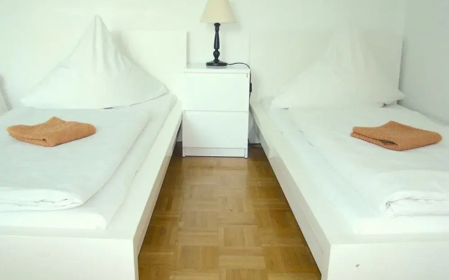 BNB near Brandenburg Gate