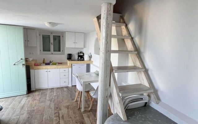 Siesta Villas, Cycladic Elegance With Castle View