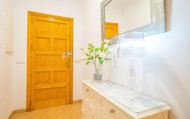 Apartamento Piscina Muro