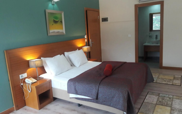Island Hotel