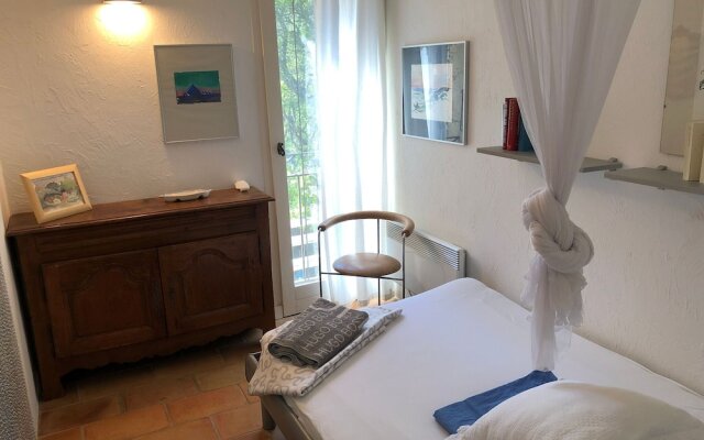 Peaceful Villa in Cogolin with Private Pool