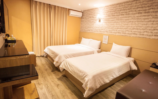 Pungnam Family Hotel