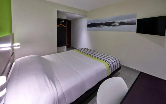 City Express Junior by Marriott Cancun