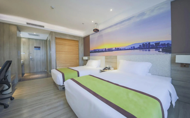 Atour Hotel Hanzhong High-Speed Railway Station