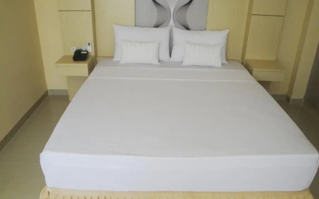 D'Blitz Hotel