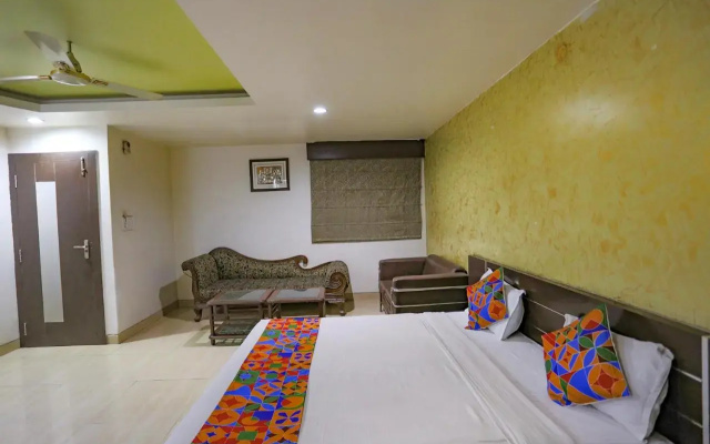 Fabhotel Midland