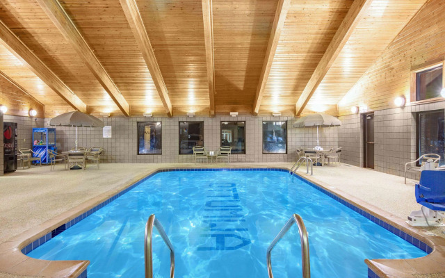 AmericInn by Wyndham Ottumwa