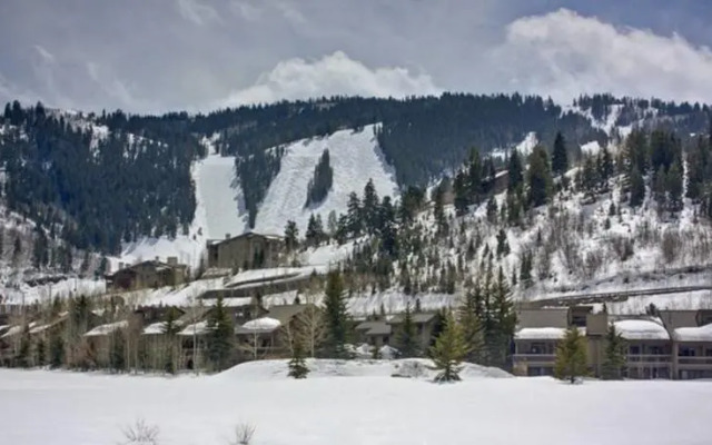 RedAwning Lakeside 1633