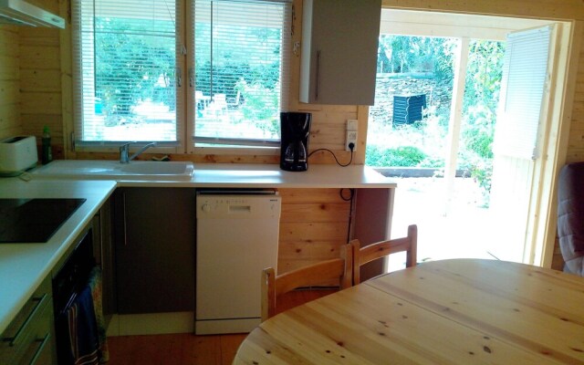 Chalet With 2 Bedrooms In Poussan With Enclosed Garden