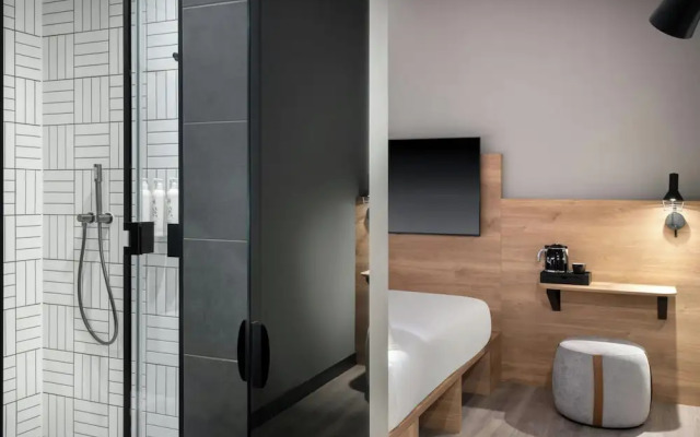 Moxy London Piccadilly Circus