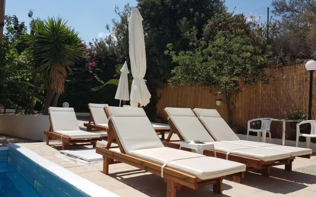 Sirocco Apartments