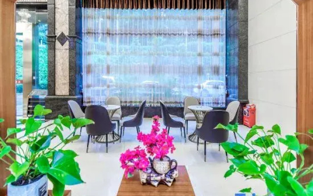 Yulong Inn