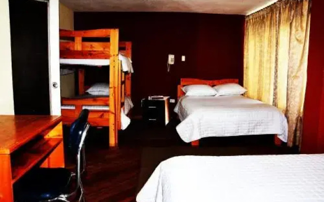 Hostal Los Álamos