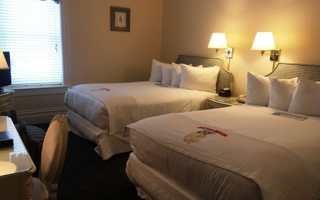 Hotel Perry