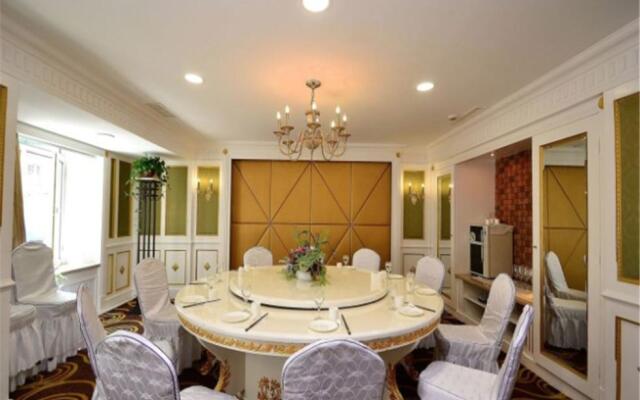 New Paris Hotel Harbin