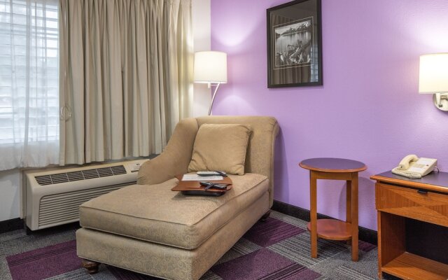 Atherton Park Inn & Suites