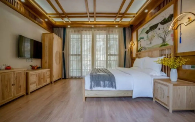 Floral Hotel · Rushuang Courtyard Lijiang