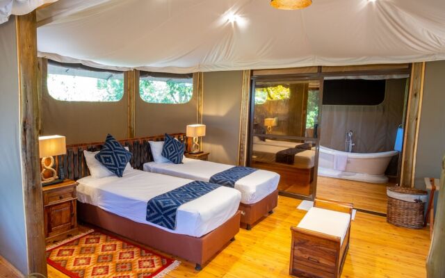 Mara Treetops Luxury Camp