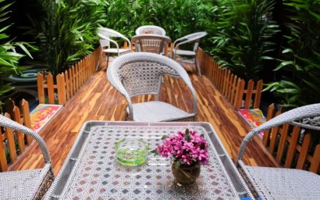 The first stop of Urumqi Theme Hotel – Outside – Urumqi