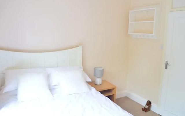1 Bedroom Apartment in West Kensington