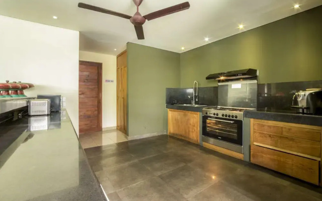 Luxury 6 Bedroom Villa With Private Pool, Bali Villa 2040
