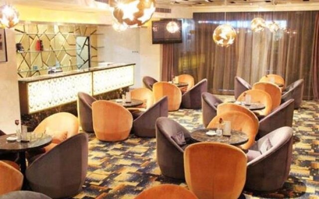 Champs Elysees Hotel