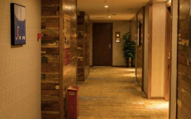 Renshou Wanye Sunshine Hotel