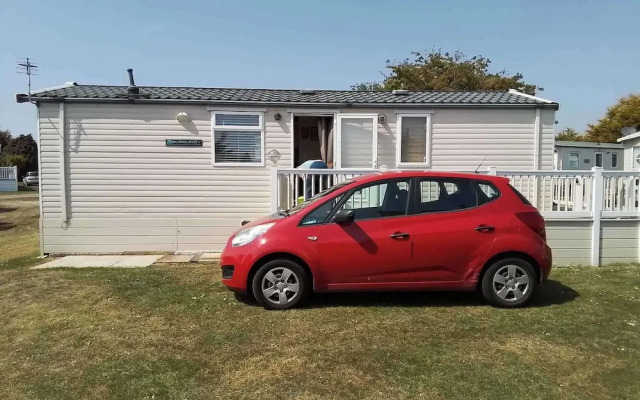 Sleep4 Cabin - Self-checkin, Free Parking, Petok
