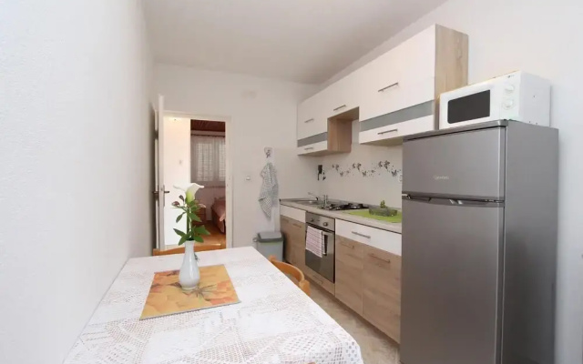 Apartment Stipe