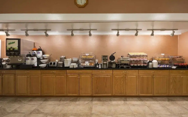 Baymont Inn and Suites Salem Roanoke Area