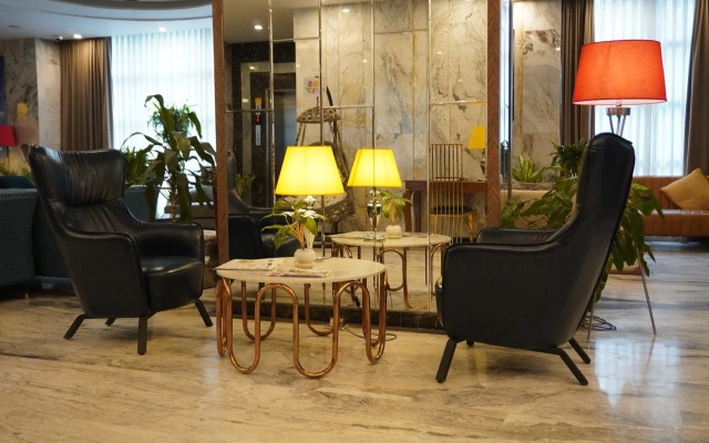 Grand River View Hotel