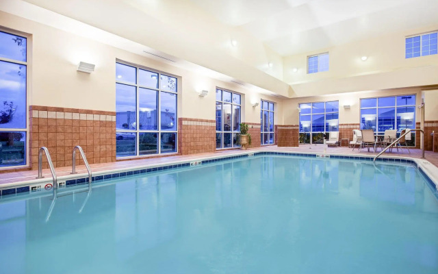 Candlewood Suites Pittsburgh Cranberry by IHG