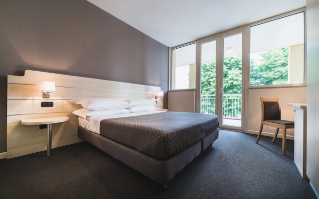 Hotel Giallo