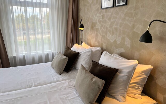 De Zon Hotel & Restaurant by Flow