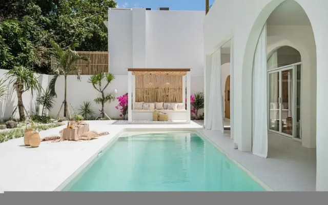 Mazari Luxury Villas