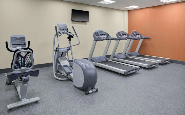 Hampton Inn and Suites Manchester