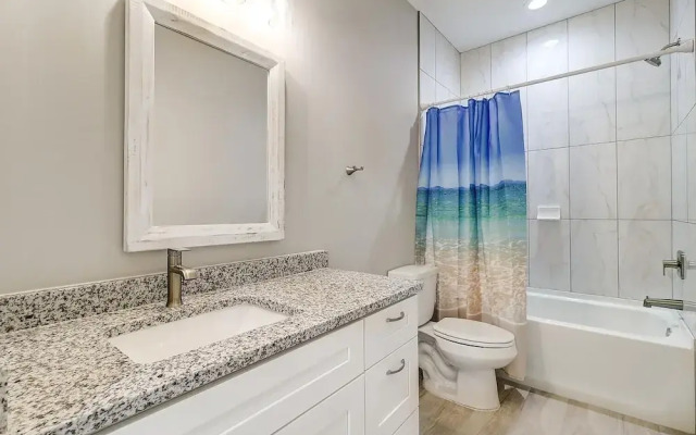 Seven Palms 3 Bedroom Home by RedAwning