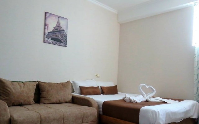 Отель «Атлас»