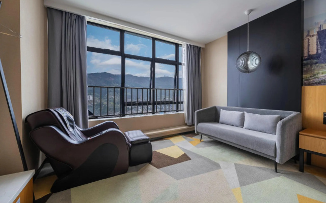 Chonpines Hotels·Guangyuan Nanhe Central Plaza