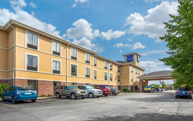 Sleep Inn & Suites Milwaukee Airport