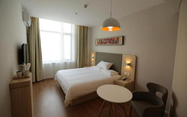 Hanting Hotel Changchun Jingyue Street