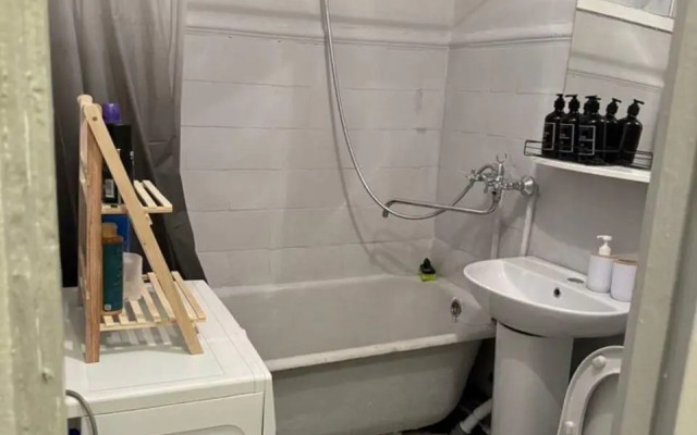 Апартаменты на улице Юных Ленинцев 121к5