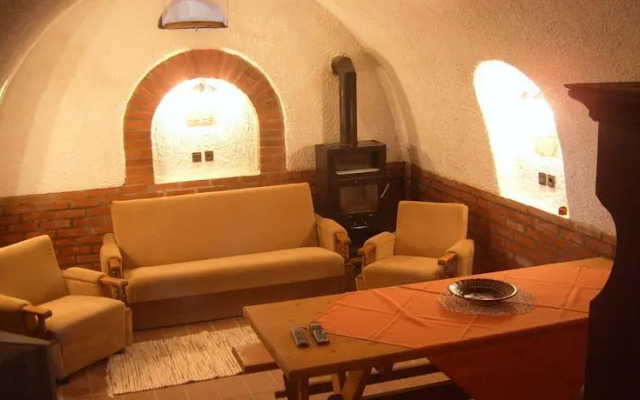 Vintage Pince-Présház