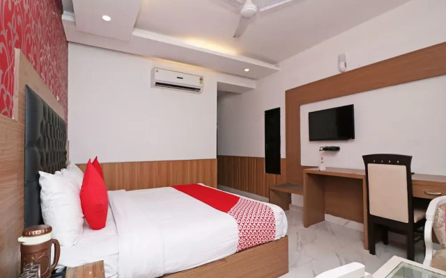 OYO 5049 Hotel Doon