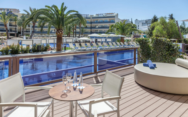 Viva Palma Nova Aparthotel