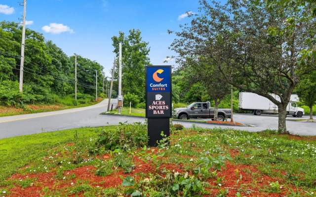 Comfort Suites Near Casinos Norwich-Uncasville CT