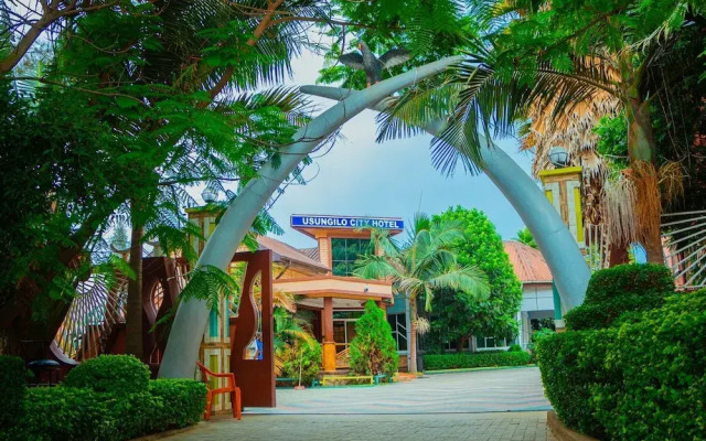 Usungilo city hotel