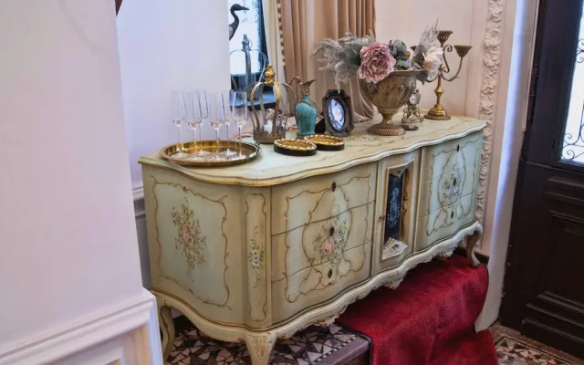 Conacul Coroanei Luxury Boutique Hotel