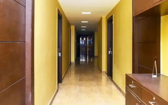 OYO 15262 Hotel Arya Regency